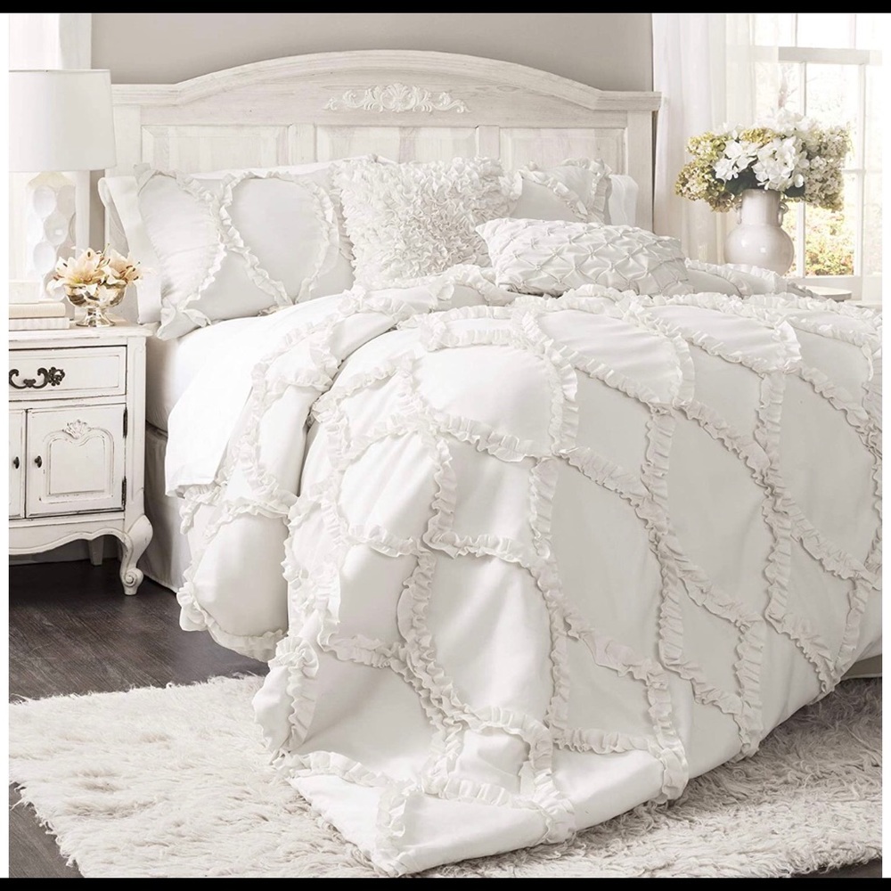 Lush Decor 3 Piece Comforter Set